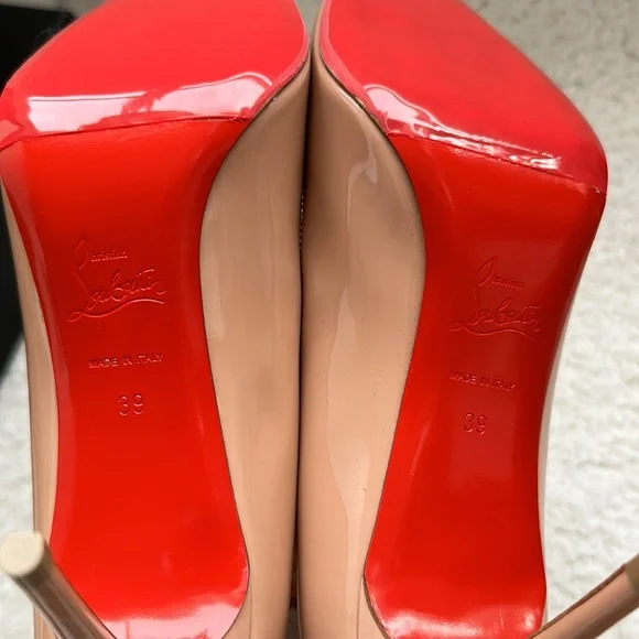 Christian Louboutin 'Kate' Pointed Toe Patent Leather Pump (39) - Picture 10 of 10